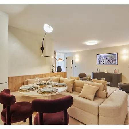Louvre Palais Royal Apartment Paris
